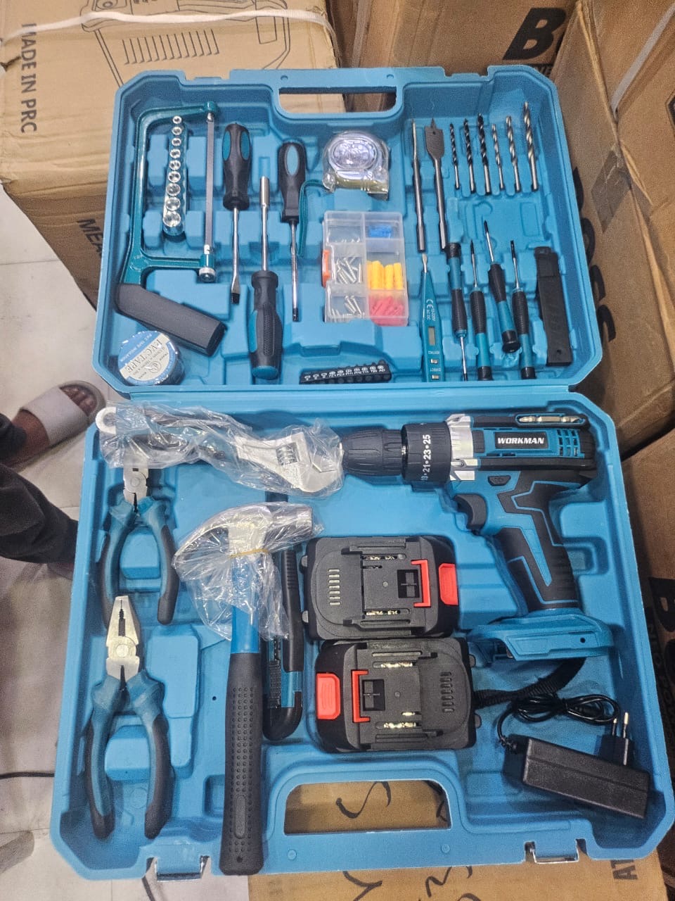 Drill machine tool box carrying case closed