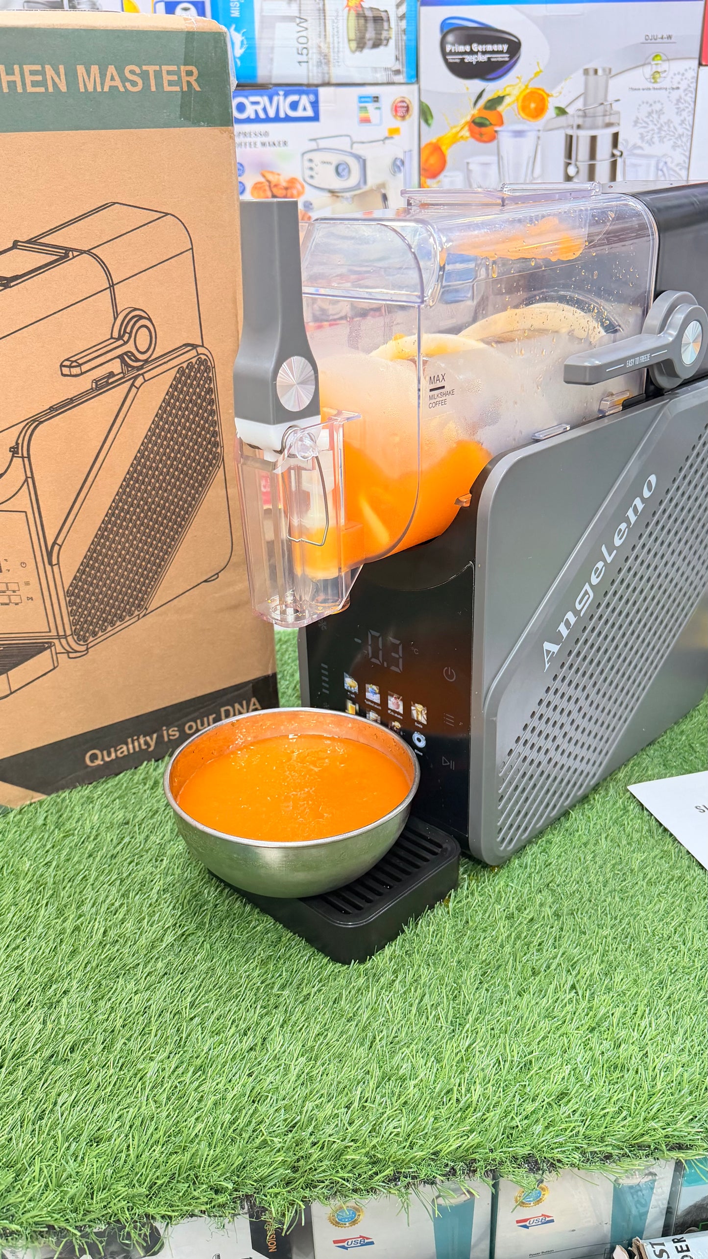 Lot imported Beat Quality Slush machine . 7 Functional