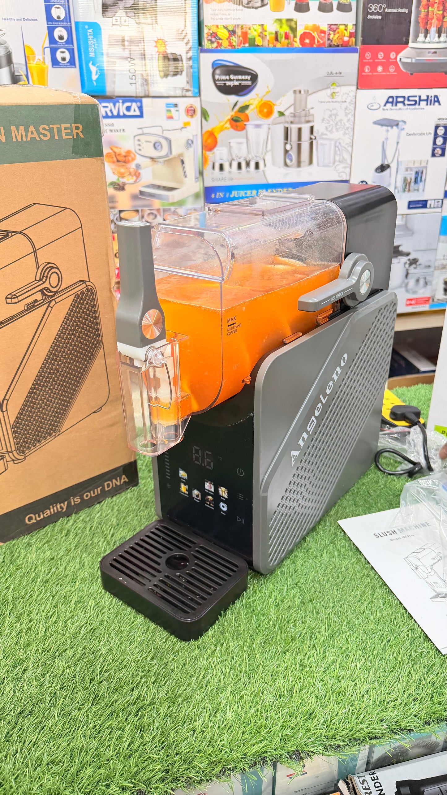 Lot imported Beat Quality Slush machine . 7 Functional