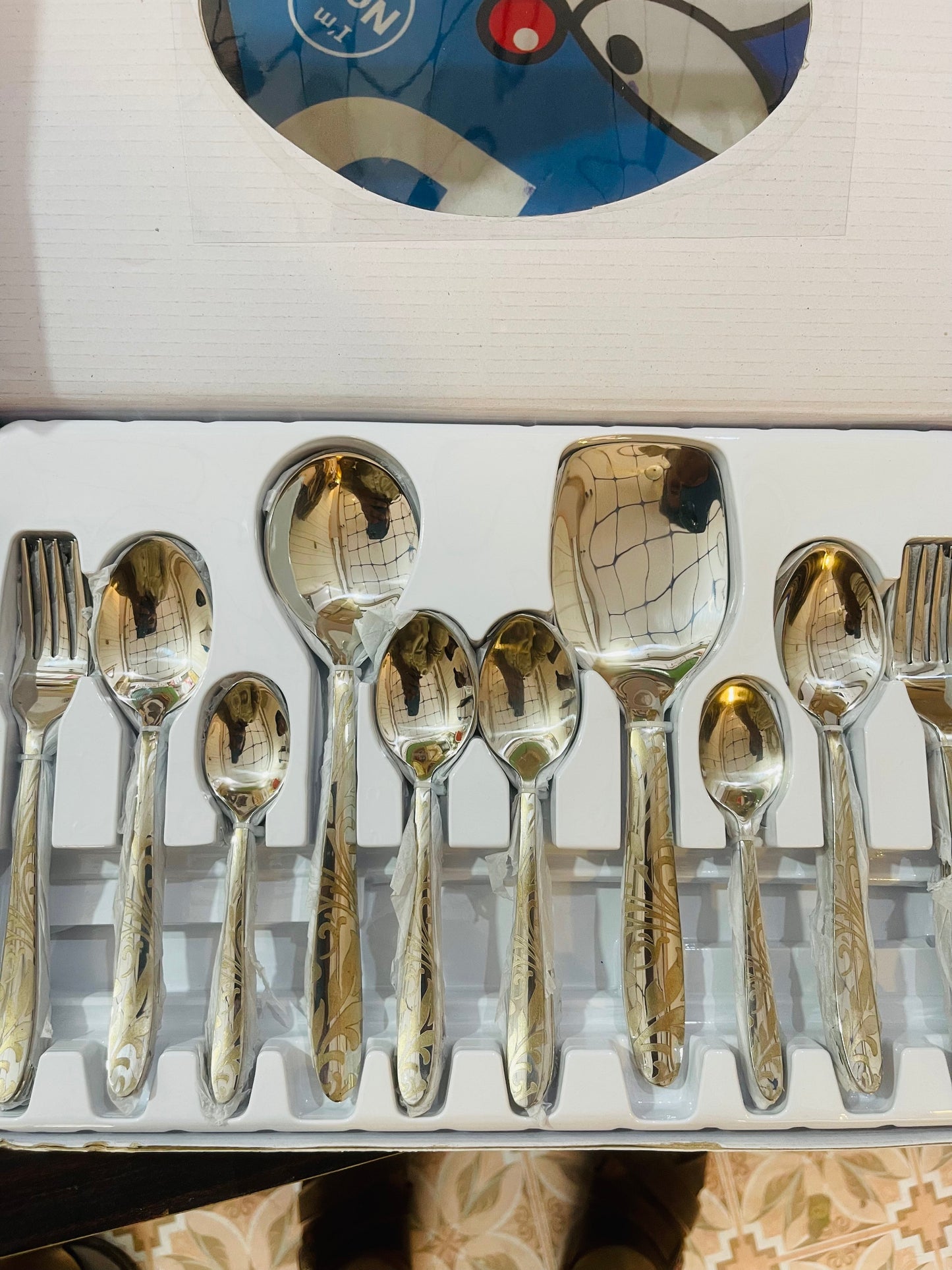 Orginal Arshia Brand . Stainless steal 53 piece Cutlary set . For 12 person High quality