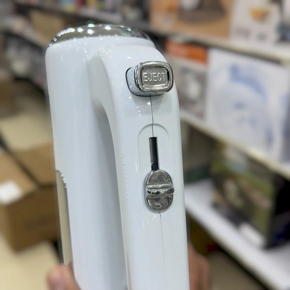 Geepas 500 watts  Electric Hand Mixer Model (43055P) white