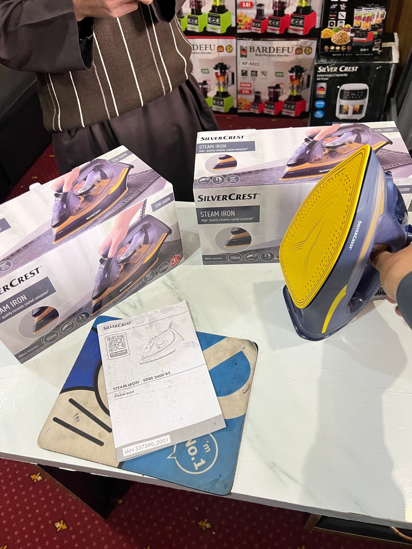 Lott Imported Orginal Silver Crest Steam Iron . High Quality 2200 watt