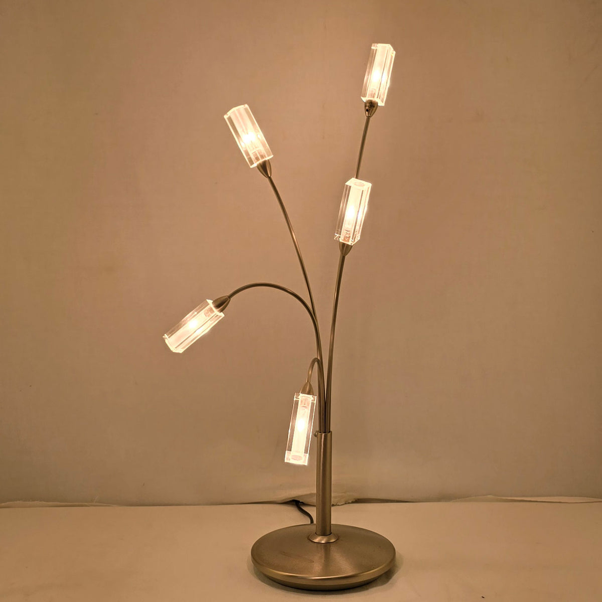 6-Head Decorative Table Lamp with Crystal Glass Shades